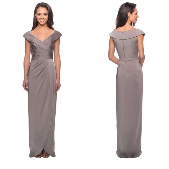 La Femme 25206 Off The Shoulder Ruched Jersey Column Gown  Pewter 8 $338 - Picture 1 of 9